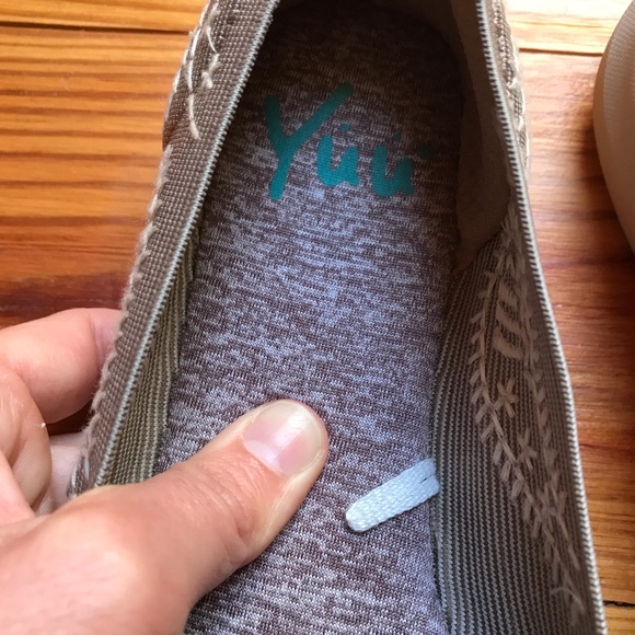Yuu Beige Embroidered Cushioned Flats, EUC, 7 - Picture 4 of 10